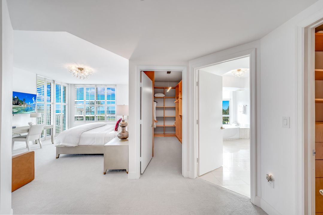 Active With Contract: $2,350,000 (3 beds, 3 baths, 2661 Square Feet)