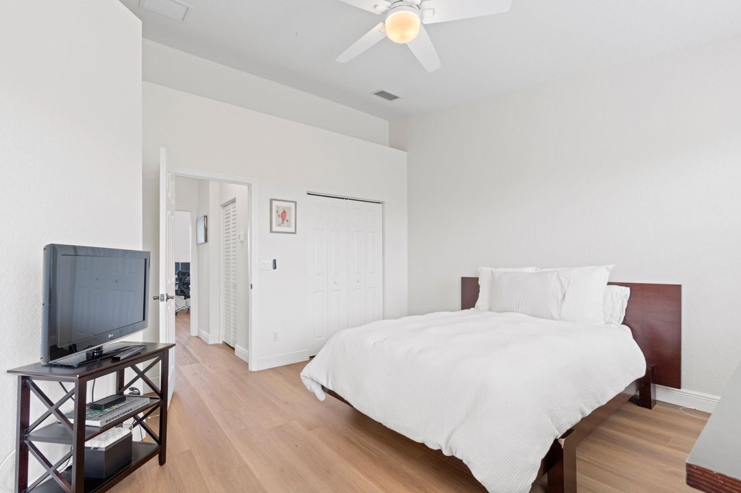 For Sale: $495,000 (2 beds, 2 baths, 1597 Square Feet)