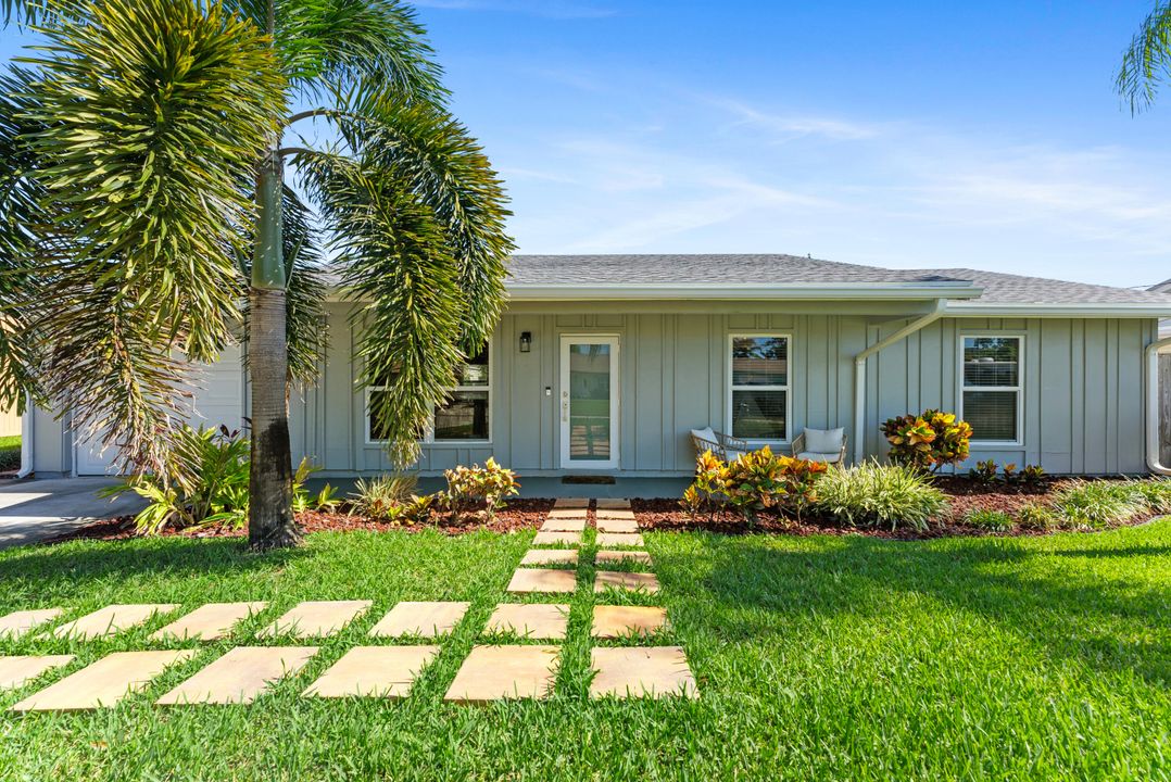 For Sale: $524,900 (3 beds, 2 baths, 1316 Square Feet)