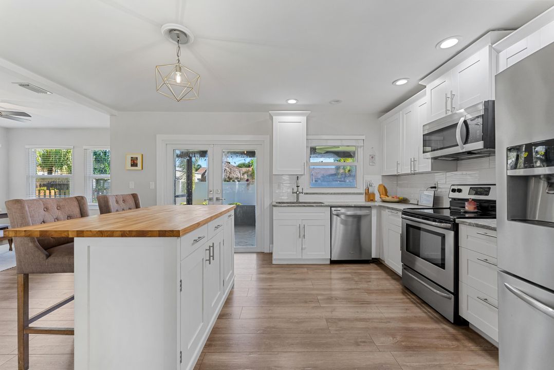 For Sale: $524,900 (3 beds, 2 baths, 1316 Square Feet)