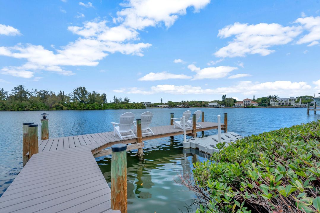 For Sale: $3,800,000 (3 beds, 3 baths, 3624 Square Feet)