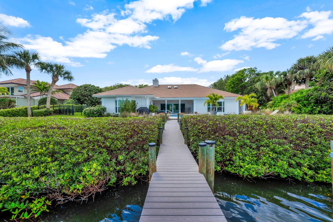 For Sale: $3,800,000 (3 beds, 3 baths, 3624 Square Feet)