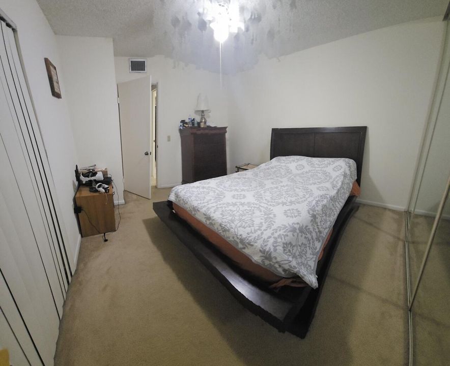 For Rent: $2,200 (2 beds, 2 baths, 1236 Square Feet)