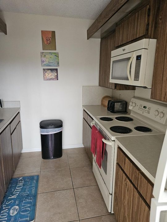 For Rent: $2,200 (2 beds, 2 baths, 1236 Square Feet)