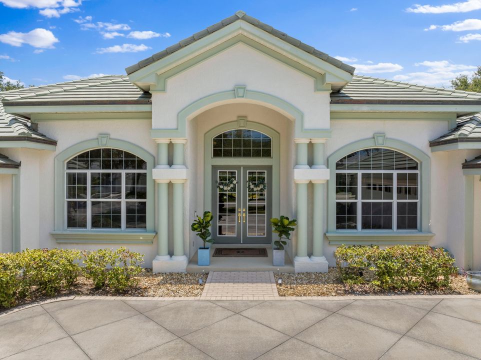 For Sale: $1,700,000 (4 beds, 4 baths, 4326 Square Feet)