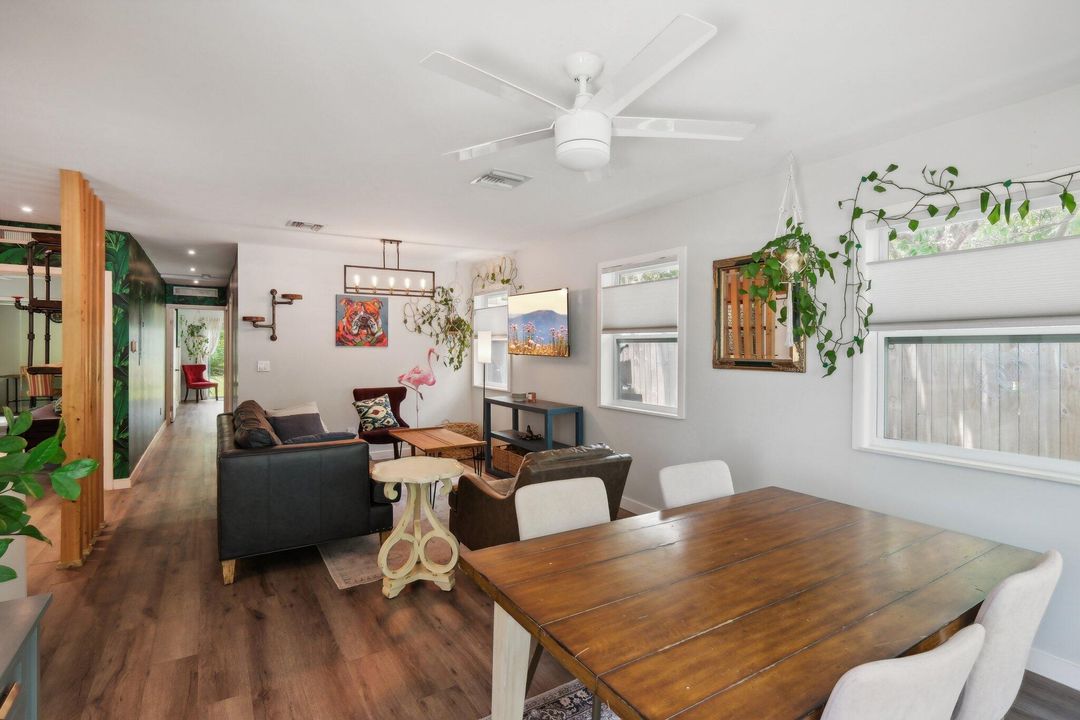 For Sale: $549,000 (3 beds, 2 baths, 1232 Square Feet)