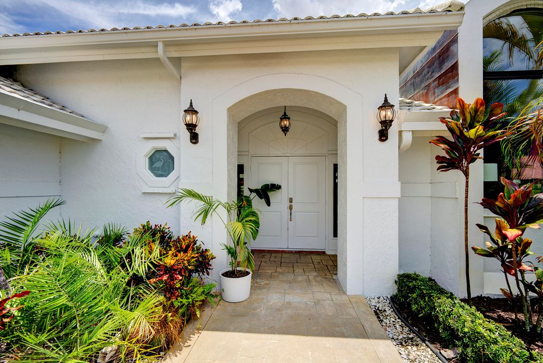 For Sale: $1,950,000 (4 beds, 4 baths, 3367 Square Feet)