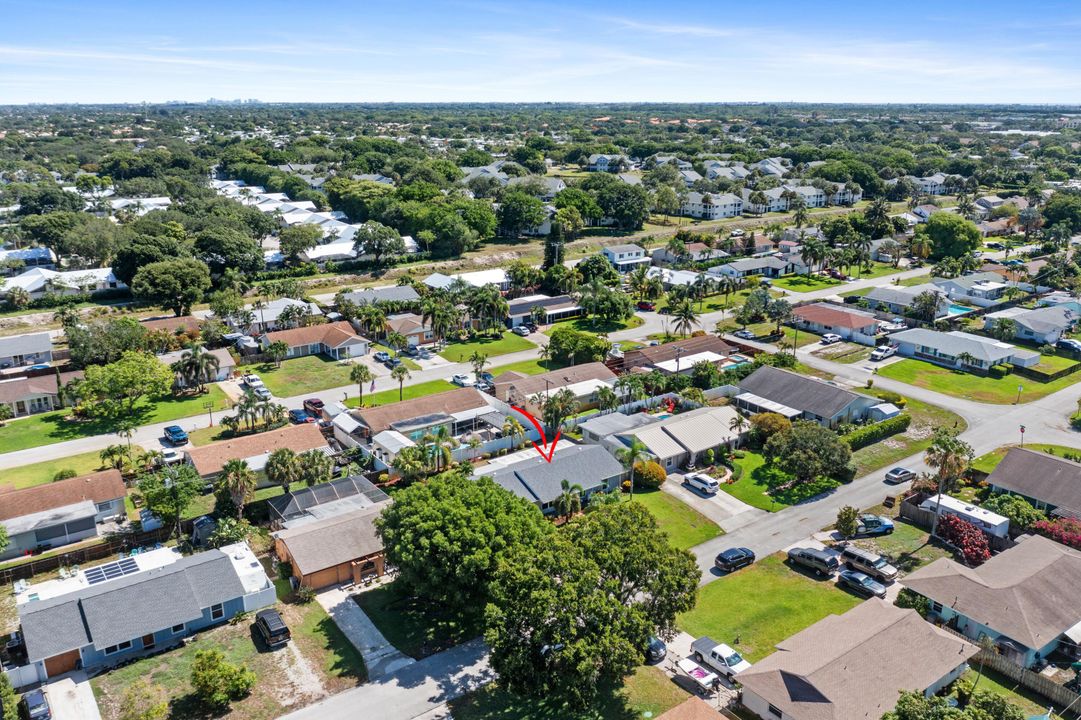 For Sale: $524,900 (3 beds, 2 baths, 1316 Square Feet)