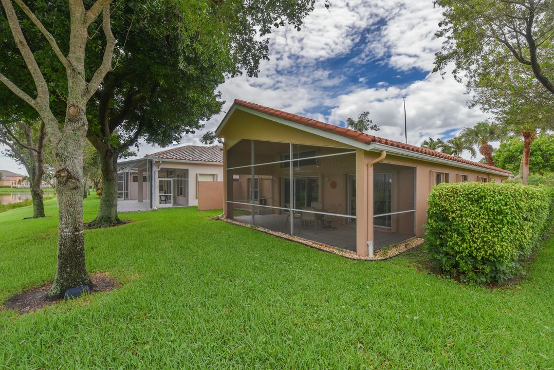 For Sale: $469,900 (3 beds, 2 baths, 1736 Square Feet)