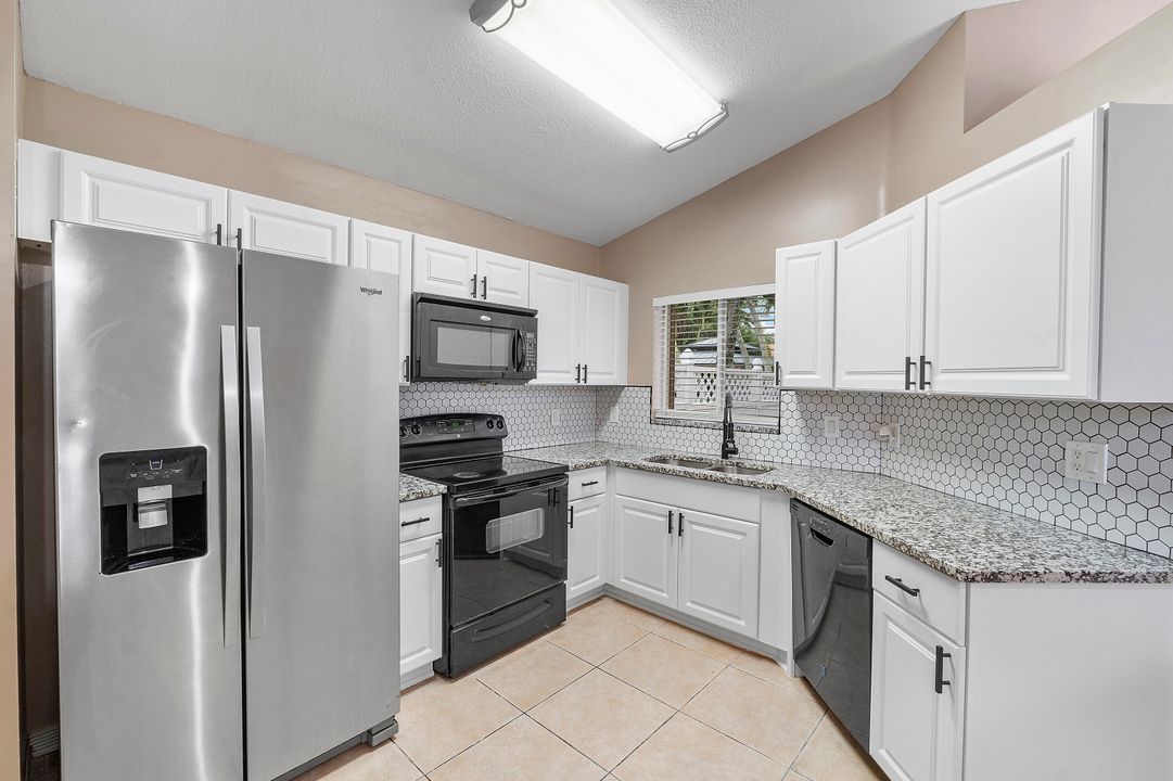 Active With Contract: $4,500 (5 beds, 2 baths, 1868 Square Feet)