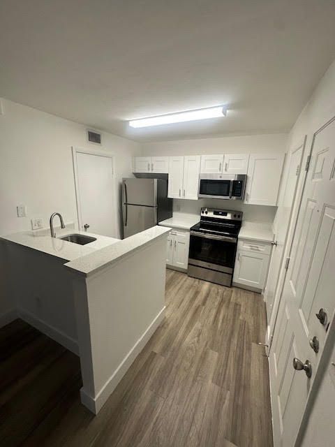 For Sale: $192,000 (1 beds, 1 baths, 600 Square Feet)