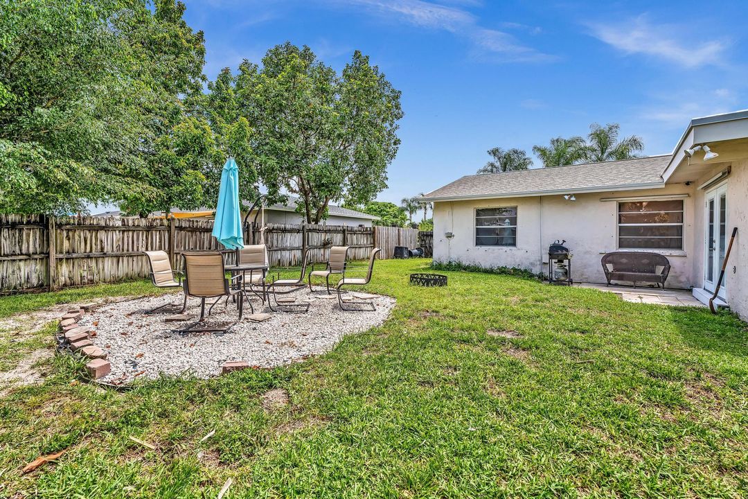 For Sale: $469,000 (3 beds, 2 baths, 1572 Square Feet)