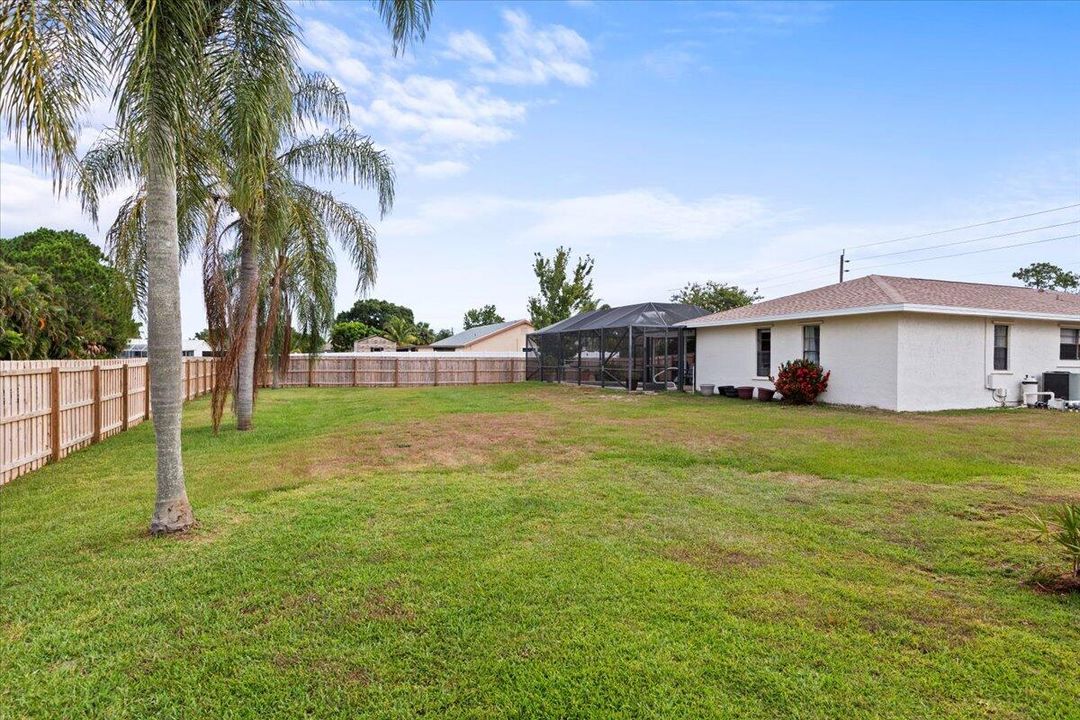 Active With Contract: $465,000 (3 beds, 2 baths, 1870 Square Feet)