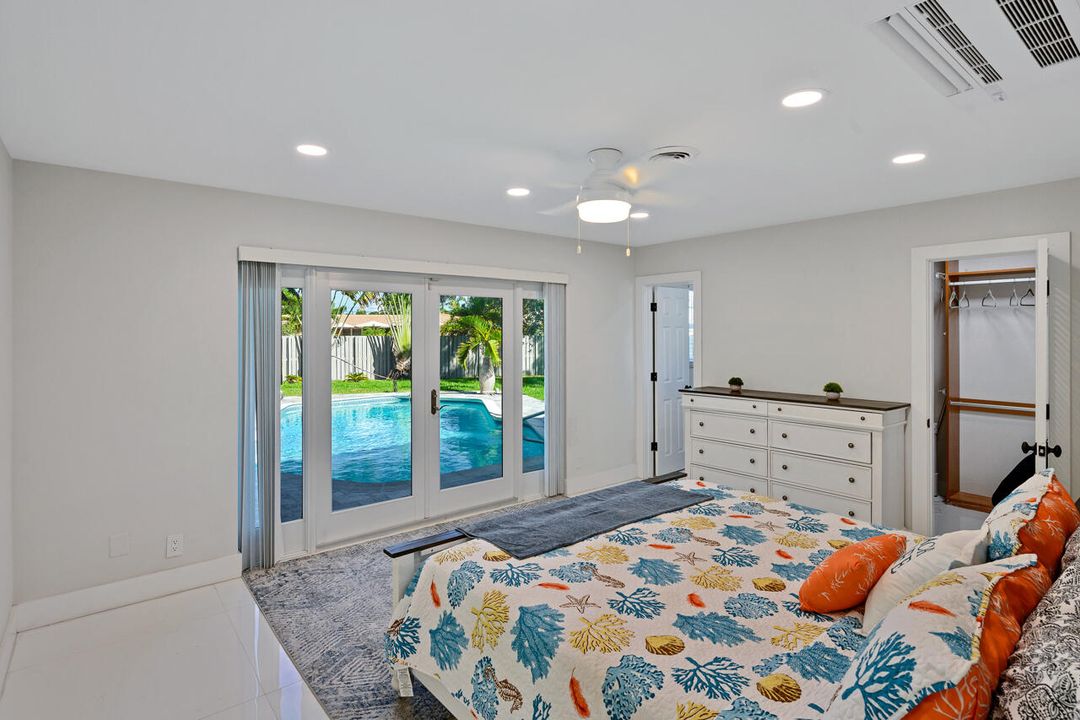 Active With Contract: $899,000 (3 beds, 2 baths, 2184 Square Feet)