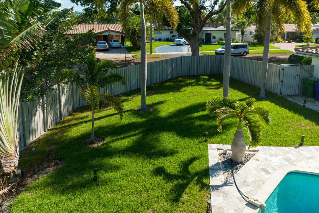 Active With Contract: $899,000 (3 beds, 2 baths, 2184 Square Feet)