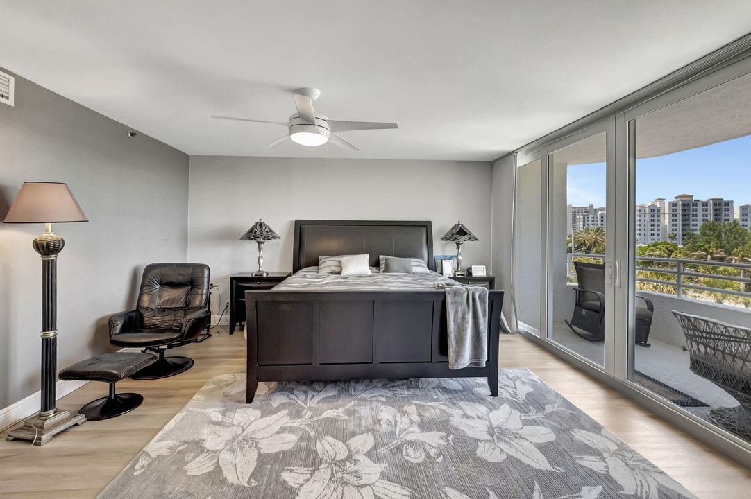 For Sale: $1,900,000 (3 beds, 2 baths, 2448 Square Feet)