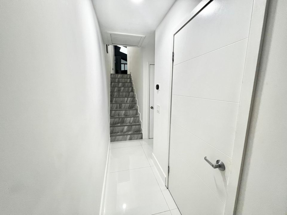 Activo con contrato: $514,999 (3 camas, 3 baños, 1325 Pies cuadrados)