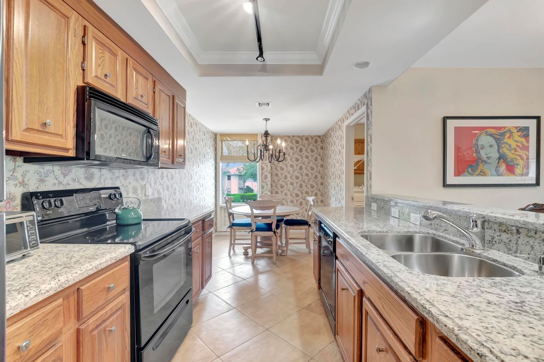 For Sale: $229,000 (2 beds, 2 baths, 1400 Square Feet)