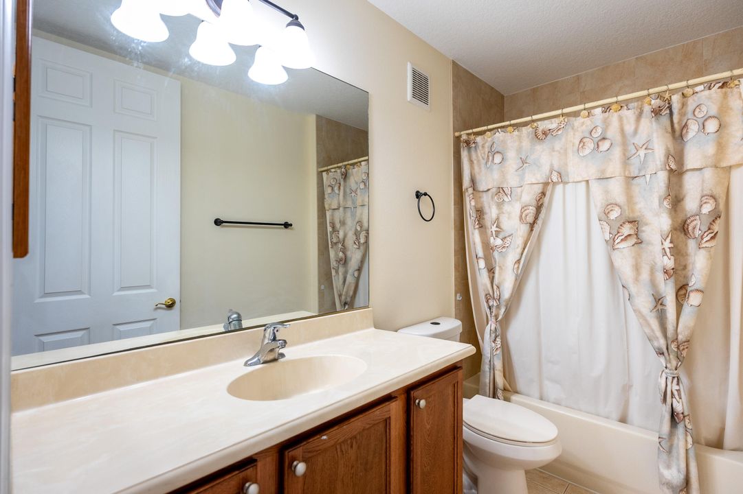 For Sale: $289,900 (2 beds, 2 baths, 1231 Square Feet)