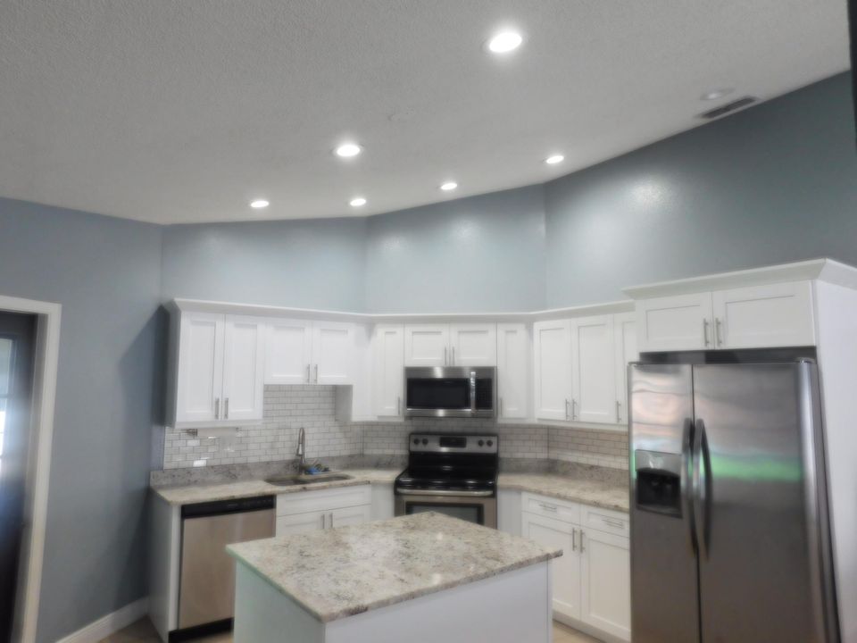 For Sale: $385,000 (3 beds, 2 baths, 1751 Square Feet)