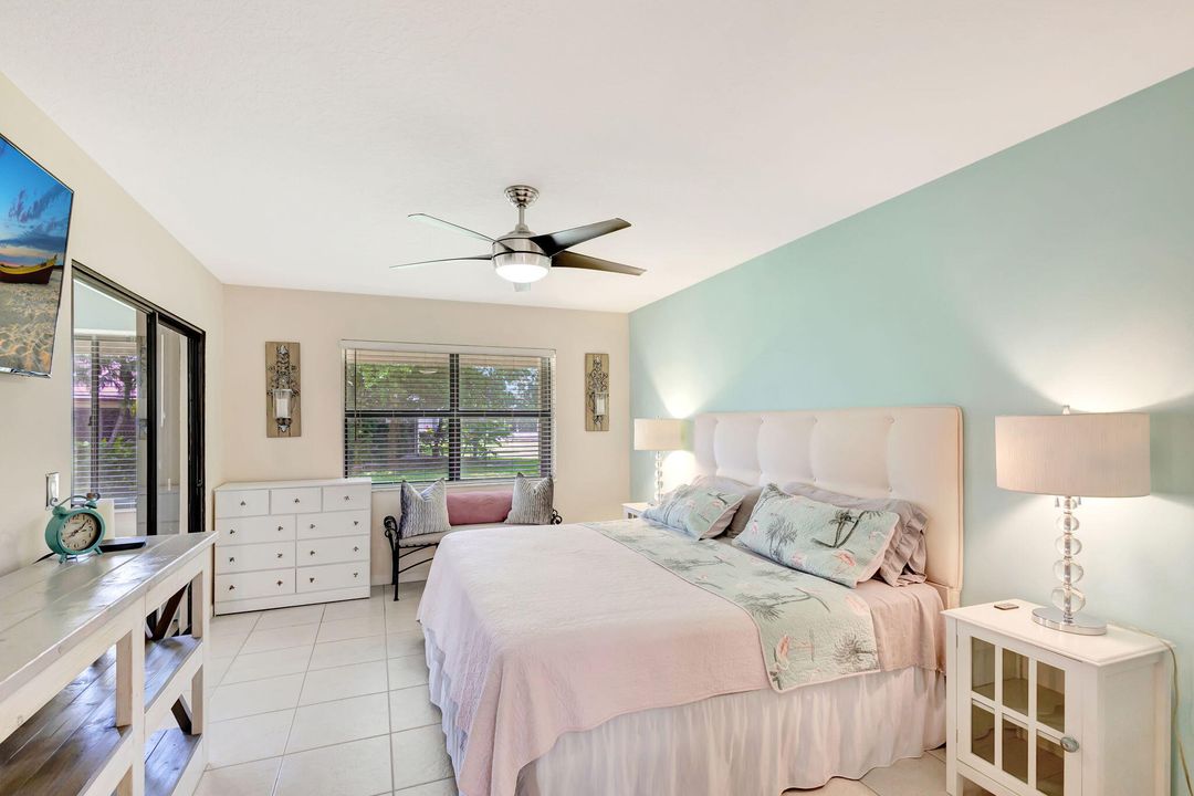 For Sale: $449,900 (2 beds, 2 baths, 1371 Square Feet)