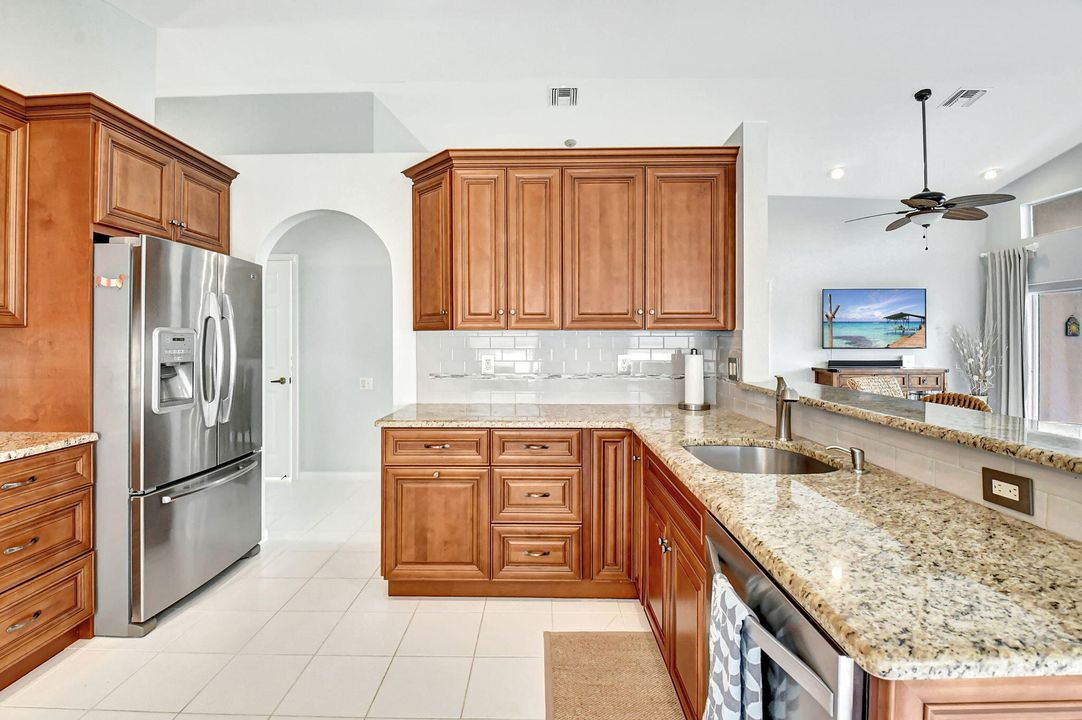 Active With Contract: $439,900 (3 beds, 2 baths, 1750 Square Feet)