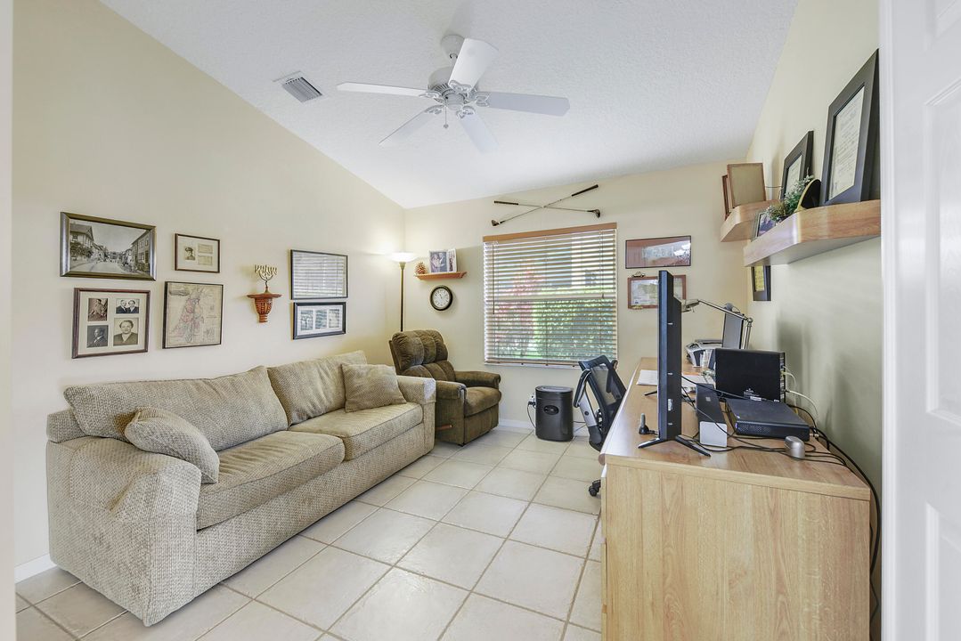 For Sale: $469,900 (3 beds, 2 baths, 1736 Square Feet)