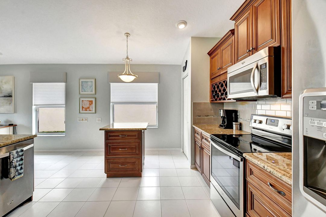 Active With Contract: $439,900 (3 beds, 2 baths, 1750 Square Feet)