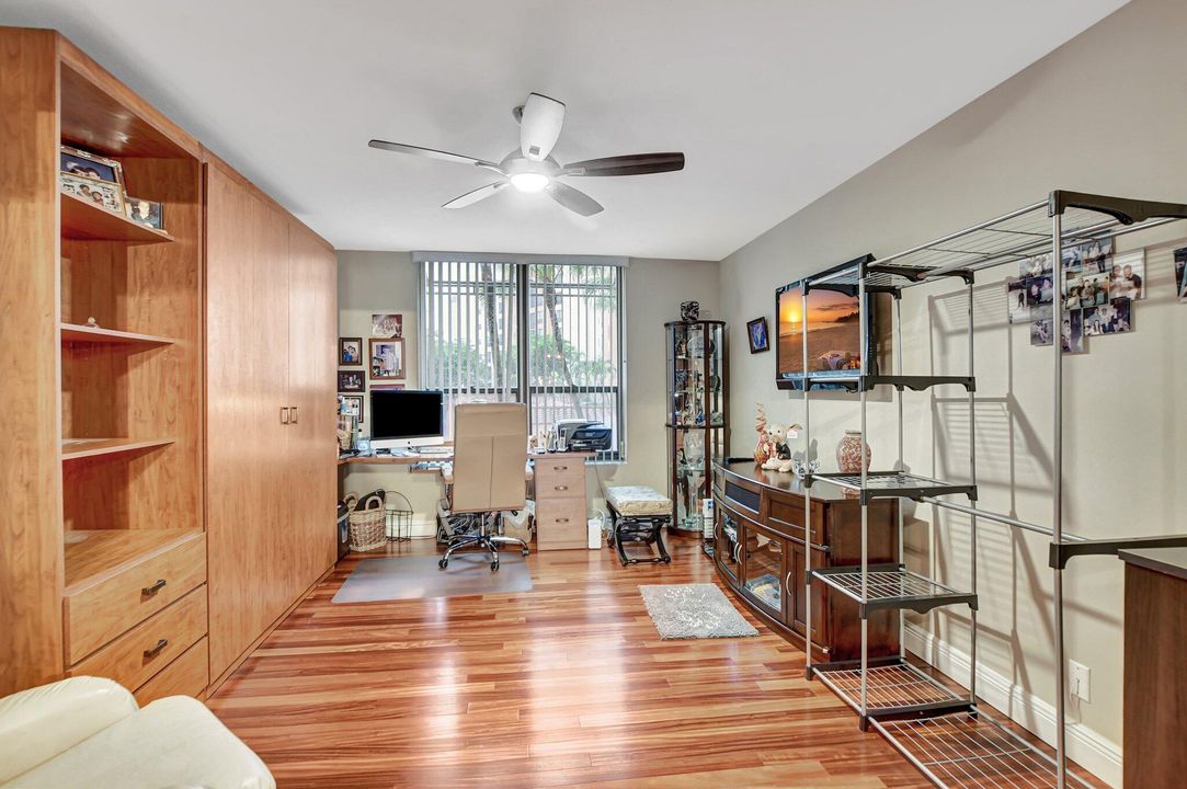 For Sale: $669,000 (3 beds, 2 baths, 2487 Square Feet)