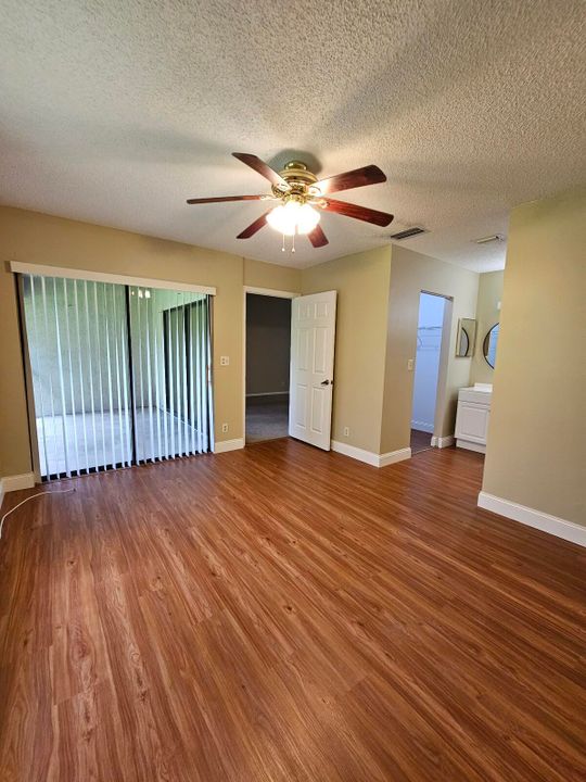 For Rent: $3,250 (3 beds, 2 baths, 1170 Square Feet)