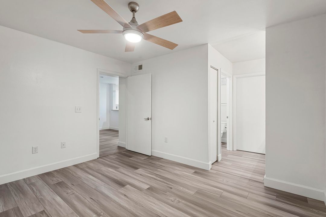 For Sale: $274,900 (2 beds, 2 baths, 1246 Square Feet)