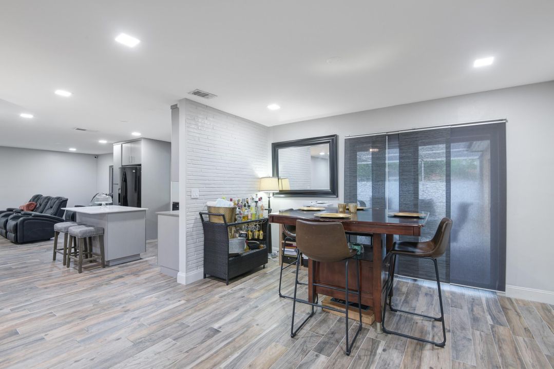 Active With Contract: $595,000 (3 beds, 2 baths, 1673 Square Feet)