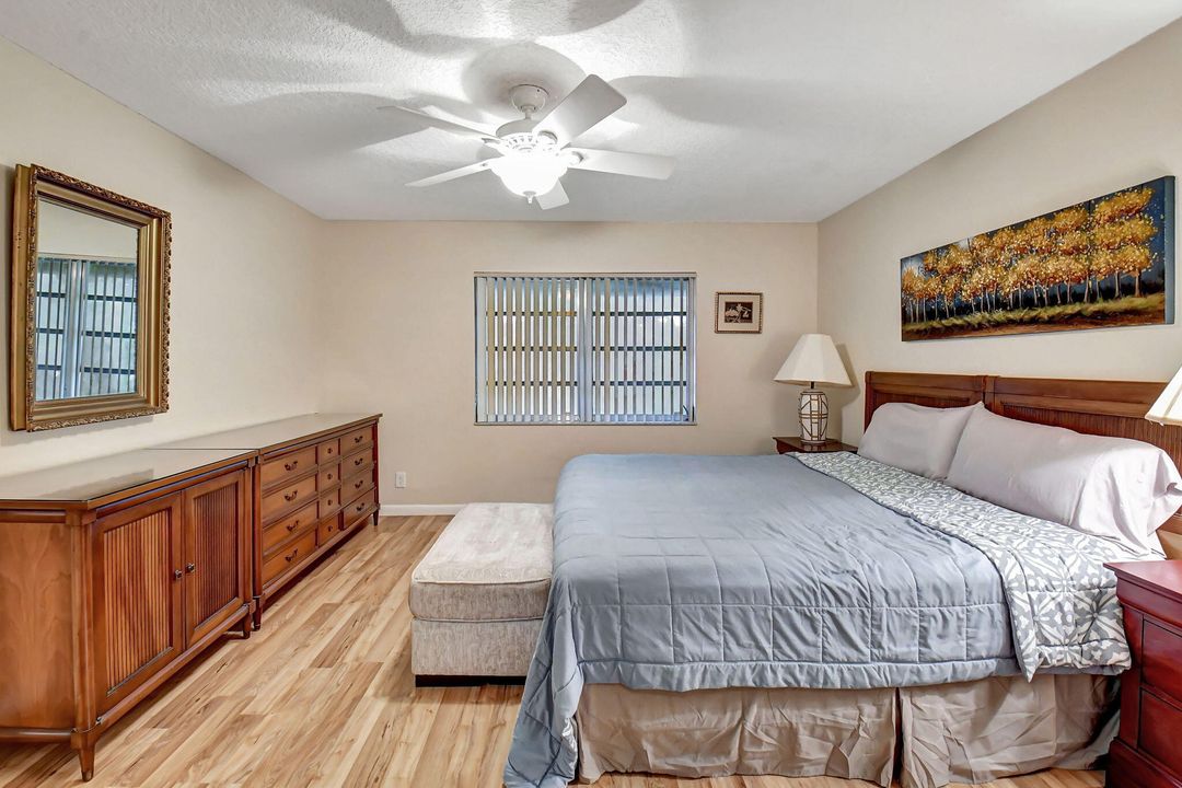 For Sale: $212,000 (2 beds, 2 baths, 1005 Square Feet)