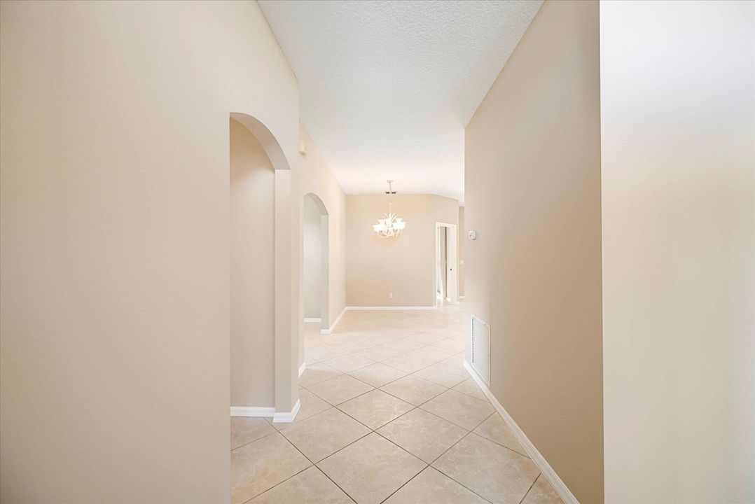 For Sale: $319,000 (2 beds, 2 baths, 1540 Square Feet)