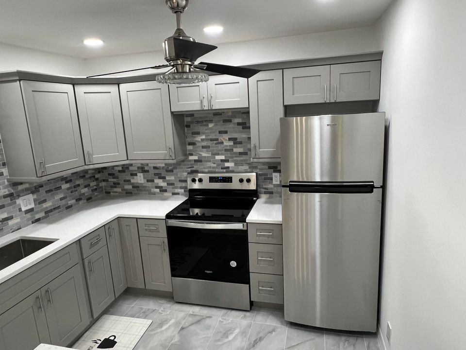 For Sale: $216,000 (2 beds, 2 baths, 1298 Square Feet)