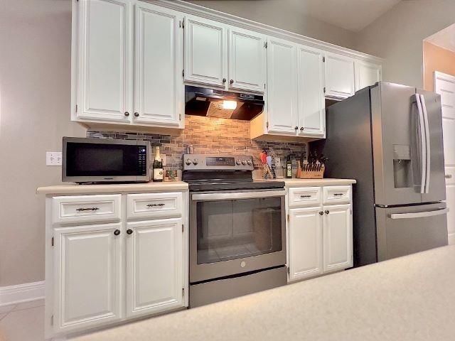 For Sale: $349,000 (2 beds, 2 baths, 1302 Square Feet)