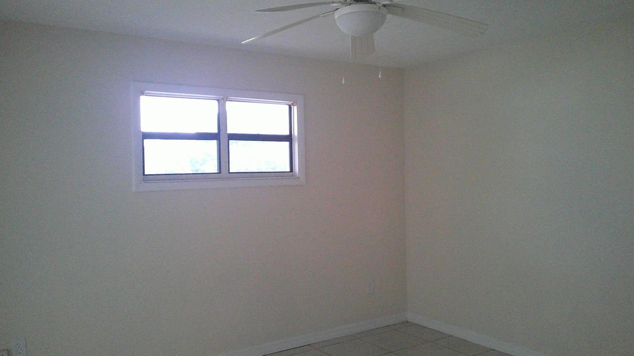 For Rent: $2,000 (2 beds, 2 baths, 894 Square Feet)