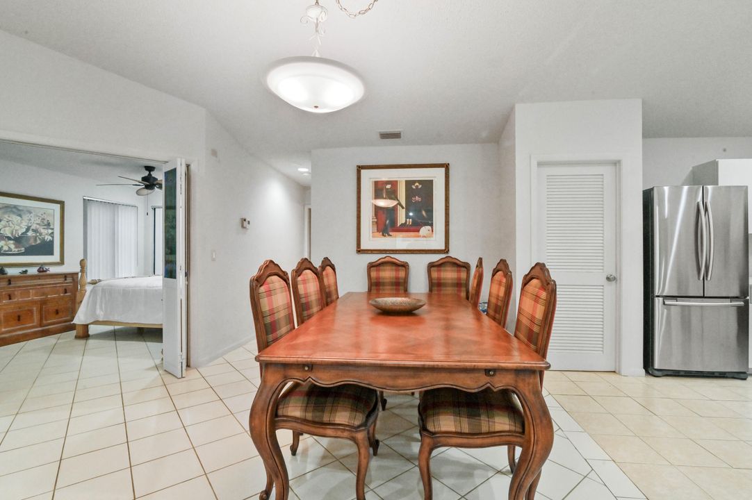 For Sale: $370,000 (2 beds, 2 baths, 1631 Square Feet)