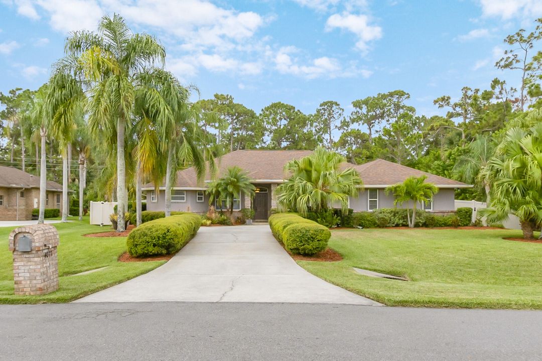 Active With Contract: $600,000 (3 beds, 2 baths, 2190 Square Feet)