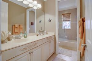 For Sale: $1,050,000 (4 beds, 3 baths, 3408 Square Feet)