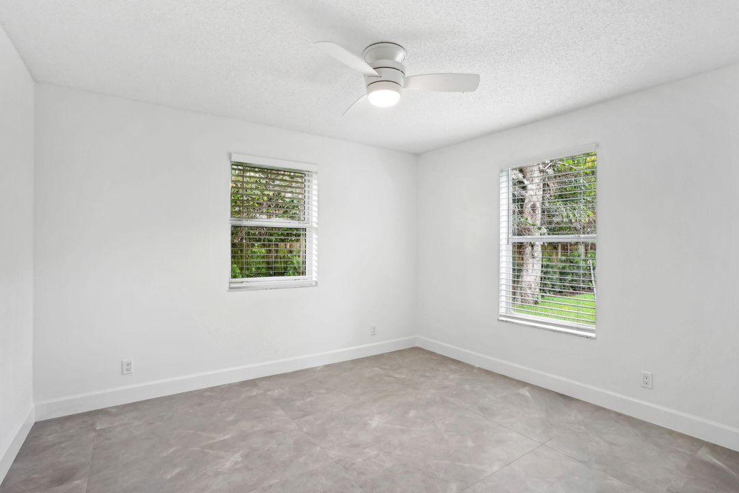 For Sale: $1,200,000 (3 beds, 2 baths, 1208 Square Feet)