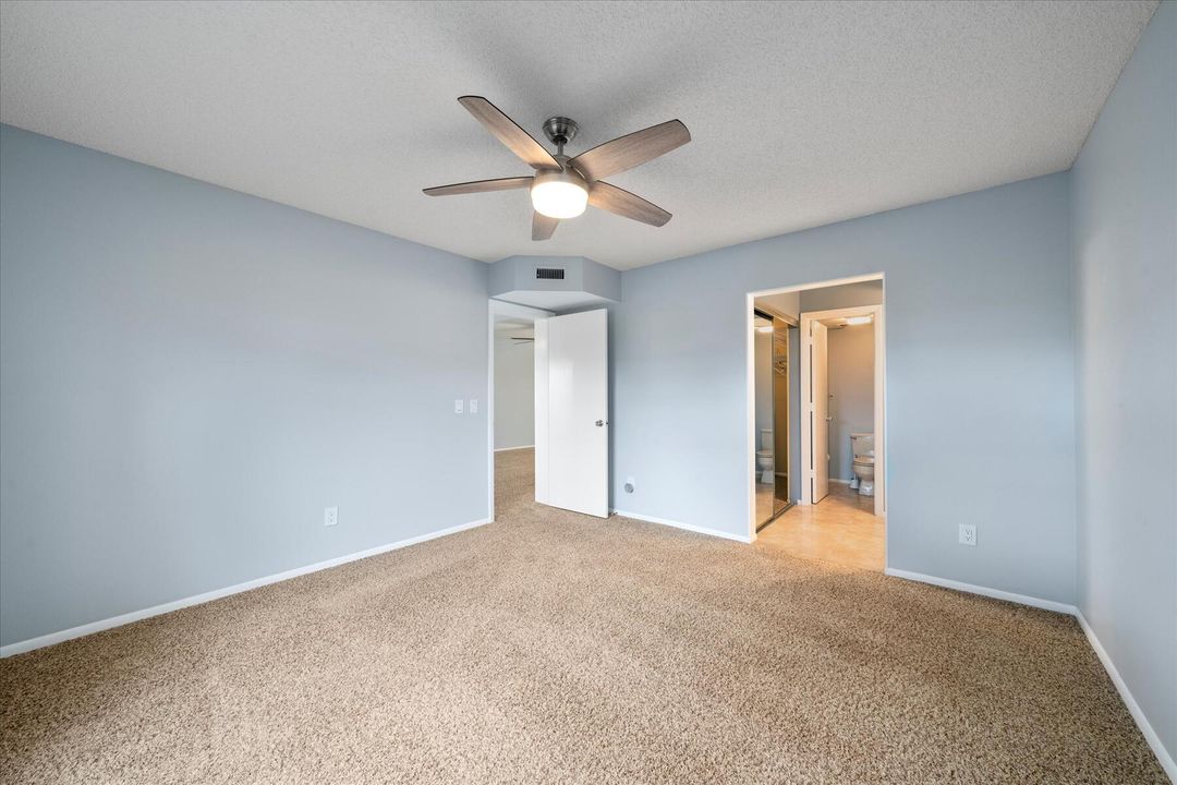 For Sale: $245,000 (2 beds, 2 baths, 1188 Square Feet)