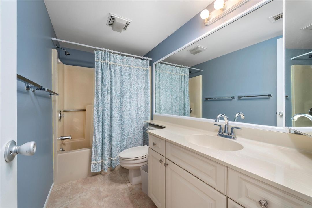 For Sale: $245,000 (2 beds, 2 baths, 1188 Square Feet)