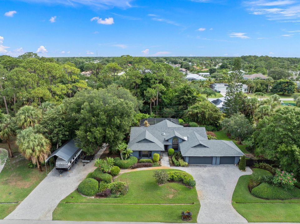 Active With Contract: $550,000 (3 beds, 2 baths, 1818 Square Feet)