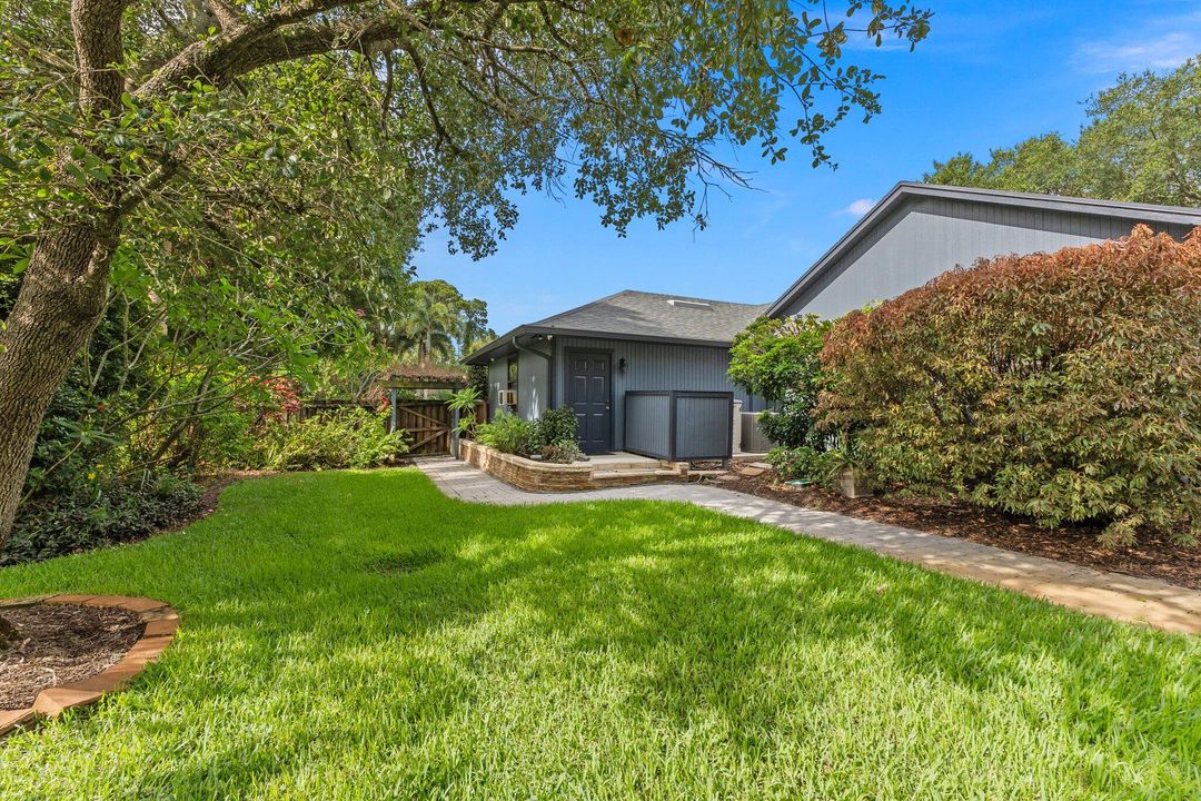 Active With Contract: $550,000 (3 beds, 2 baths, 1818 Square Feet)