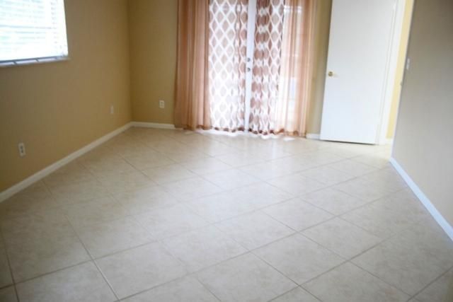 For Rent: $3,900 (3 beds, 2 baths, 1544 Square Feet)