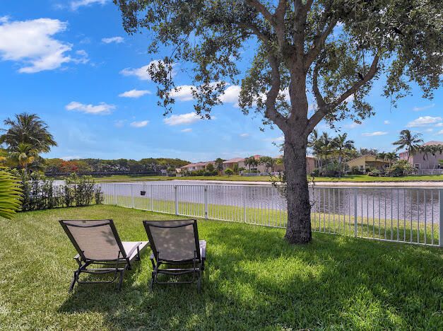 For Sale: $699,000 (4 beds, 2 baths, 2202 Square Feet)