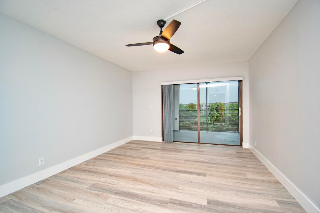 For Sale: $189,500 (1 beds, 1 baths, 741 Square Feet)