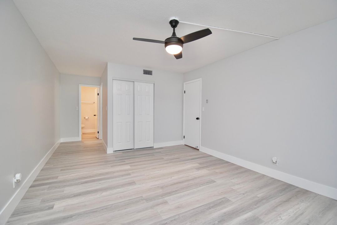 For Sale: $189,500 (1 beds, 1 baths, 741 Square Feet)