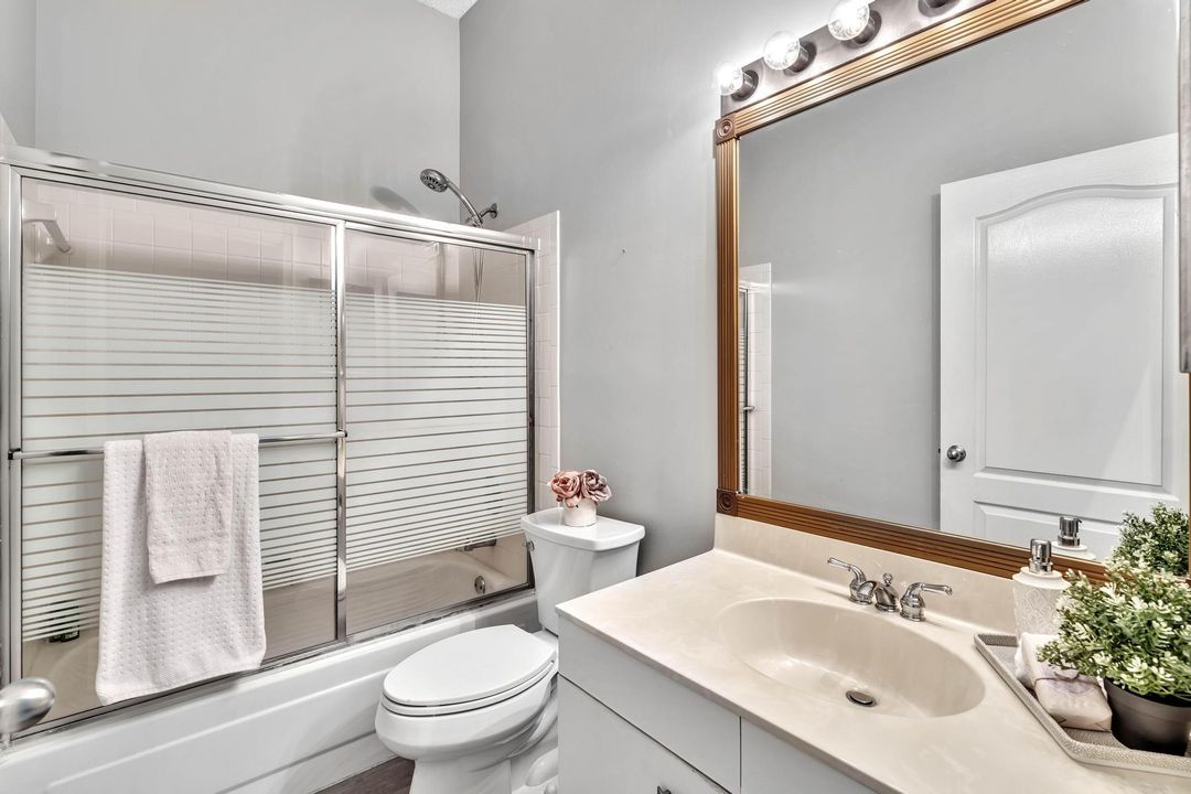 For Sale: $415,000 (2 beds, 2 baths, 1404 Square Feet)